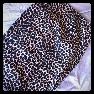 BODY by Victoria’s Secret leopard pencil skirt